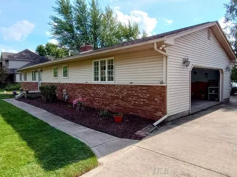 Exterior - 2015 S S Hvn, Gladwin, MI 48624 photo 15 of 27