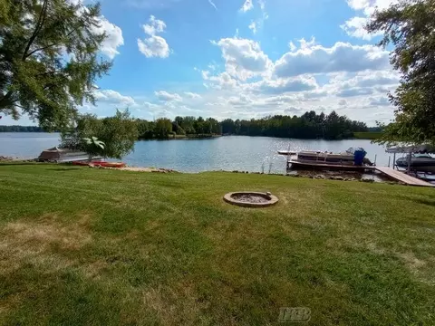 Exterior - 2015 S S Hvn, Gladwin, MI 48624 photo 25 of 27