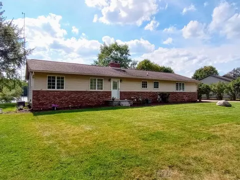 Exterior - 2015 S S Hvn, Gladwin, MI 48624 photo 7 of 27