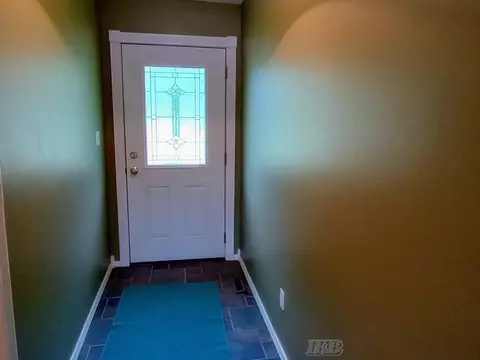 Entry Way - 2015 S S Hvn, Gladwin, MI 48624 photo 1 of 1