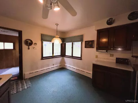 W5051 Central, Vulcan, MI 49892 photo 5