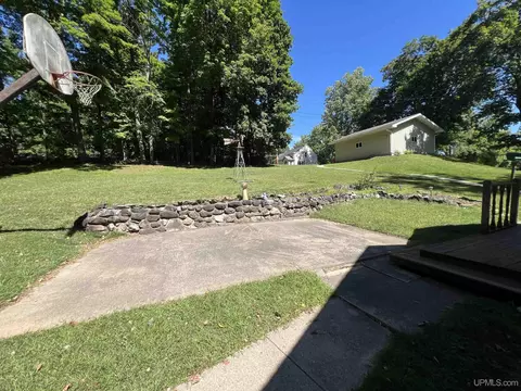 W5051 Central, Vulcan, MI 49892 photo 32
