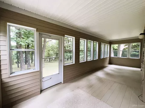 W5051 Central, Vulcan, MI 49892 photo 25
