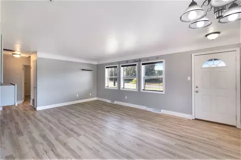 Living - 9216 Potter, Flushing, MI 48433 photo 2 of 3