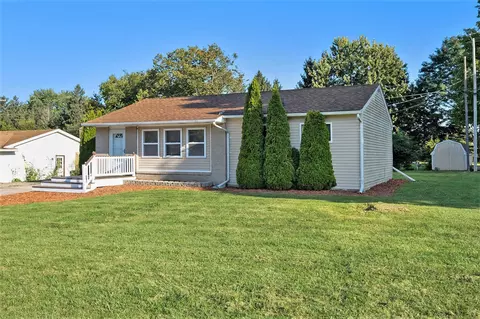 Exterior - 9216 Potter, Flushing, MI 48433 photo 6 of 8