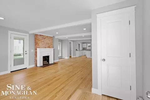 Living - 1423 St Clair Riv, Algonac, MI 48001 photo 7 of 8