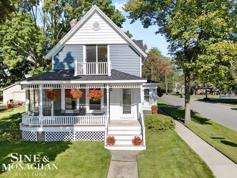 Exterior - 1423 St Clair Riv, Algonac, MI 48001 photo 12 of 16