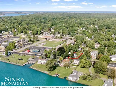 View/Area - 1423 St Clair Riv, Algonac, MI 48001 photo 3 of 8