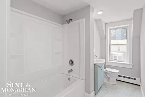 Bath - 1423 St Clair Riv, Algonac, MI 48001 photo 4 of 4