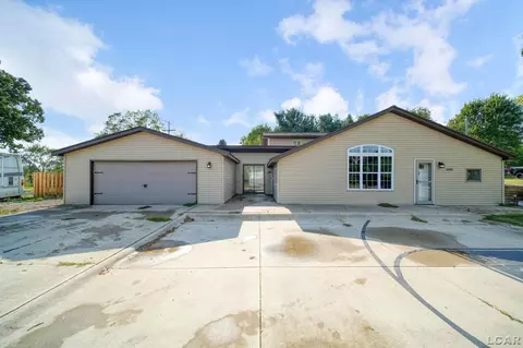 5800 Hinkley, Stockbridge, MI 49285
