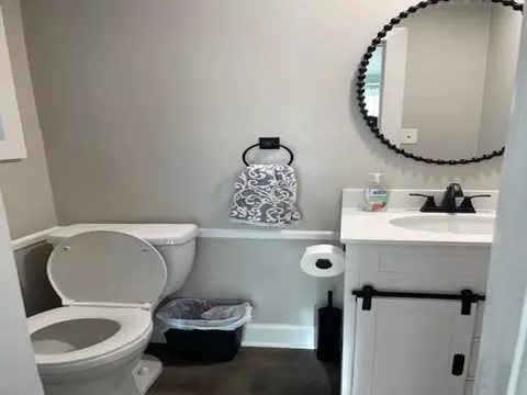 Bath - 108 S Hazelton, Flushing, MI 48433 photo 1 of 3
