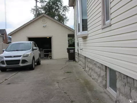 11 W Noble, Monroe, MI 48162 photo 37