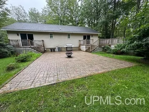 Exterior - 4795 17th, Escanaba, MI 49829 photo 3 of 6