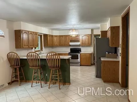 Kitchen - 4795 17th, Escanaba, MI 49829 photo 1 of 3
