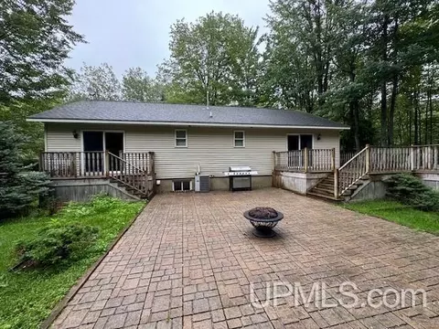 Exterior - 4795 17th, Escanaba, MI 49829 photo 4 of 6