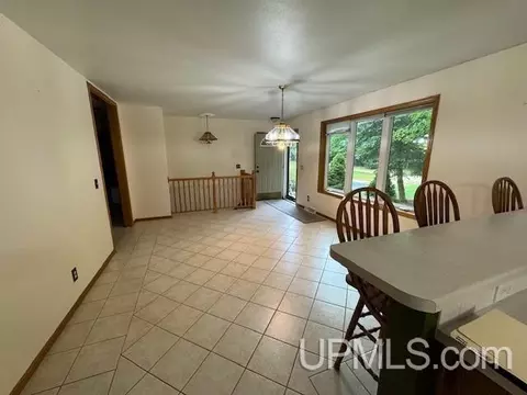 Dining - 4795 17th, Escanaba, MI 49829 photo 2 of 2