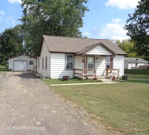 3885 East, Saginaw, MI 48601