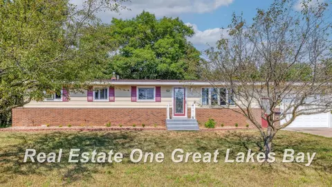 2138 S 22nd, Escanaba, MI 49829