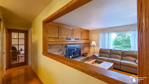 Entry Way - 23451 Gibraltar, Flat Rock, MI 48134 photo 1 of 1