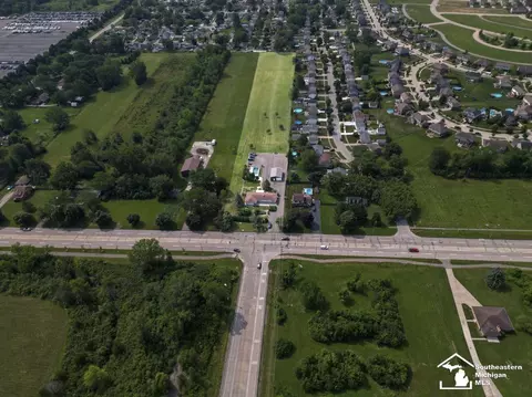 View/Area - 23451 Gibraltar, Flat Rock, MI 48134 photo 7 of 8
