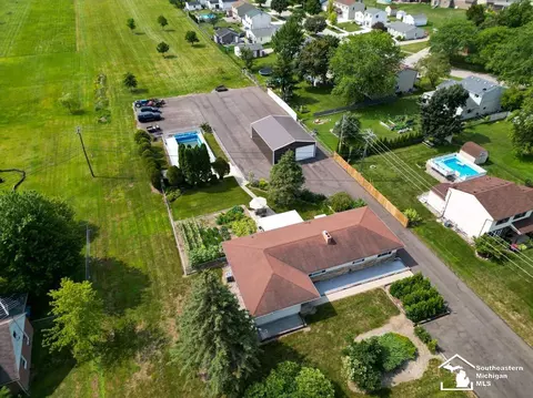View/Area - 23451 Gibraltar, Flat Rock, MI 48134 photo 3 of 8