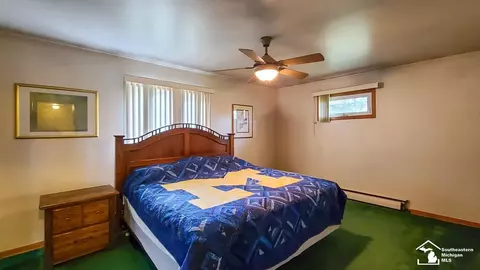 Bedroom - 23451 Gibraltar, Flat Rock, MI 48134 photo 1 of 3