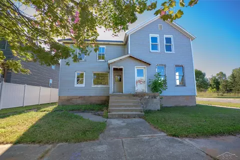 331 N 12 Th, Escanaba, MI 49829