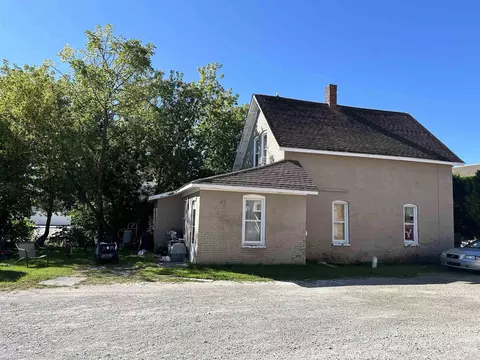 26 N Howard, Croswell, MI 48422