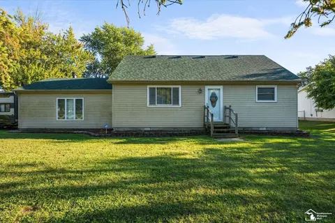 2995 Clayton, Erie, MI 48133