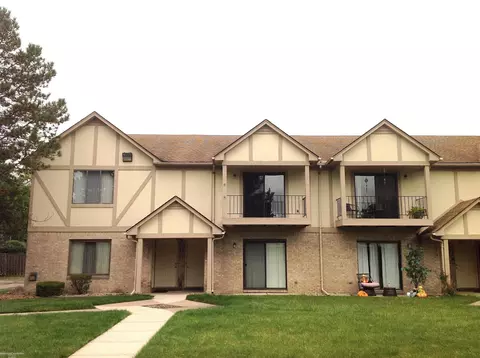 38515 Wellington, Clinton Township, MI 48036