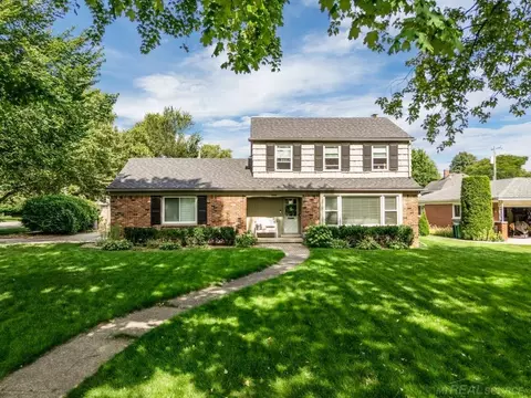 986 Balfour, Grosse Pointe Park, MI 48230