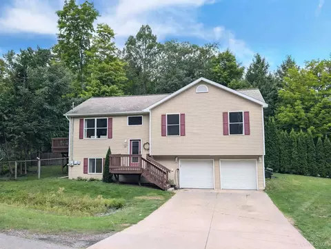 1195 Cox, Marquette, MI 49855
