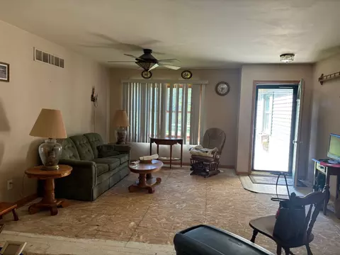 Living - 998 Dutcher, Gladwin, MI 48624 photo 1 of 1