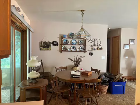 Dining - 998 Dutcher, Gladwin, MI 48624 photo 1 of 2