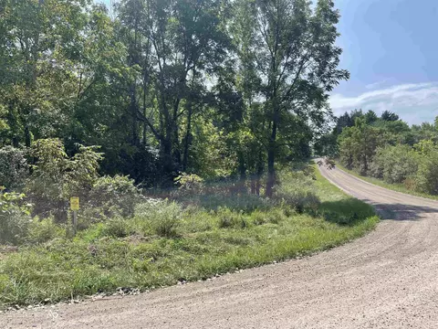 9353 Ruby, Holly, MI 48442