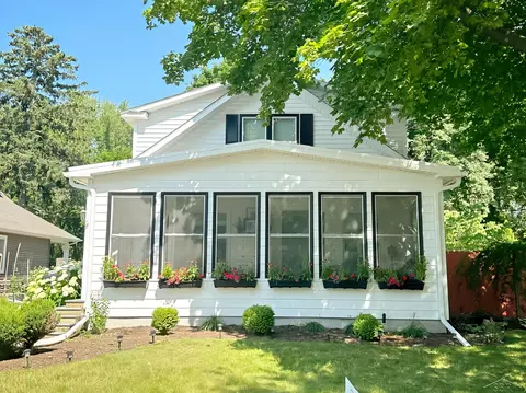 1020 E Park, Midland, MI 48640