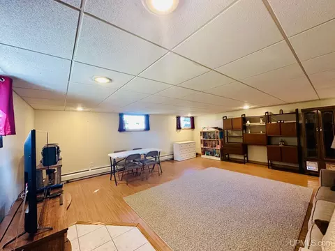 519 S 29th, Escanaba, MI 49829 photo 23