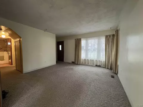 812 Murray, Tecumseh, MI 49286 photo 2