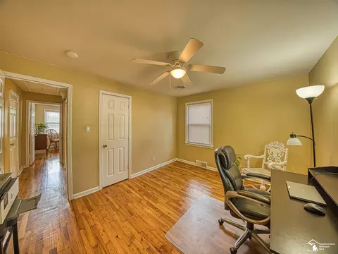 29706 Walnut, Flat Rock, MI 48134 photo 12