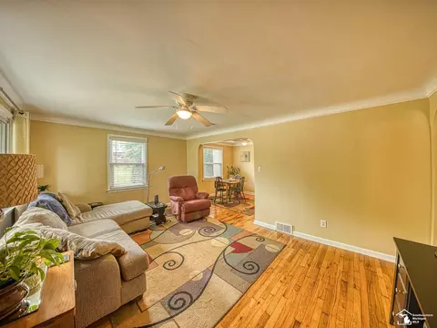 29706 Walnut, Flat Rock, MI 48134 photo 2