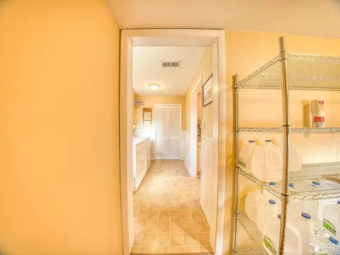 29706 Walnut, Flat Rock, MI 48134 photo 9
