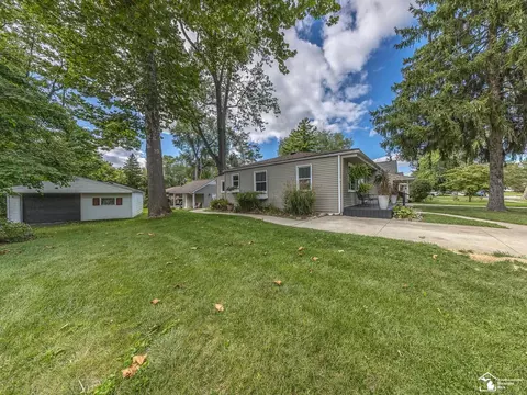 29706 Walnut, Flat Rock, MI 48134 photo 20