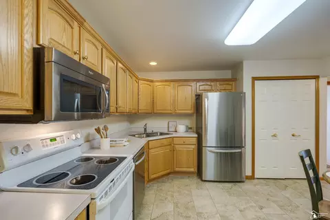 Kitchen - 2438 Sutton, Temperance, MI 48182 photo 1 of 1