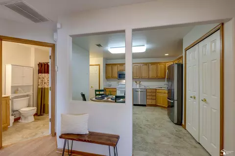 Entry Way - 2438 Sutton, Temperance, MI 48182 photo 4 of 4
