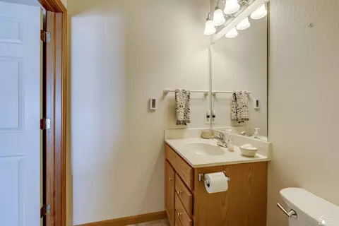 Bath - 2438 Sutton, Temperance, MI 48182 photo 2 of 3