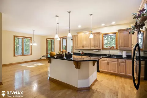 Kitchen - 7495 Falling Leaf, Flushing, MI 48433 photo 3 of 6