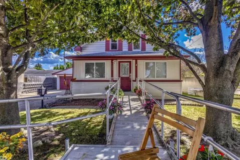 18650 Florence, Roseville, MI 48066