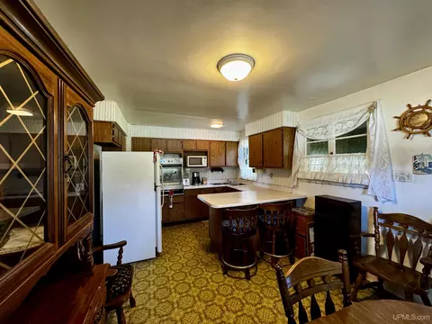 Kitchen - 116 Ford, L'anse, MI 49946 photo 2 of 4