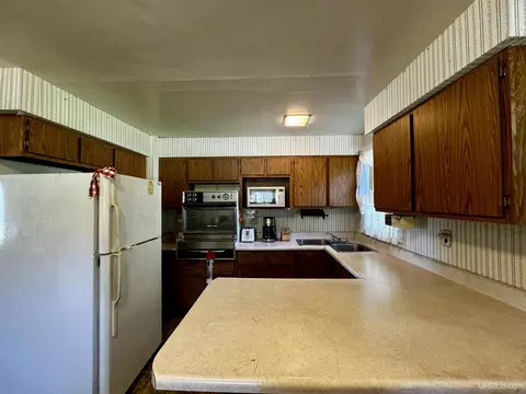 Kitchen - 116 Ford, L'anse, MI 49946 photo 3 of 4