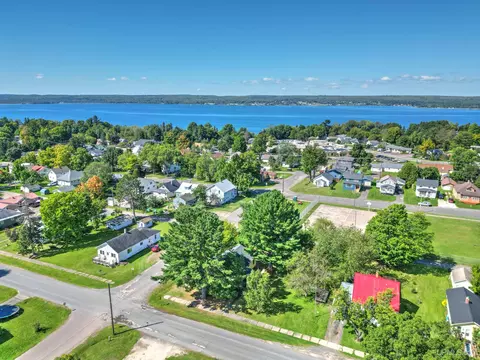 View/Area - 116 Ford, L'anse, MI 49946 photo 1 of 7